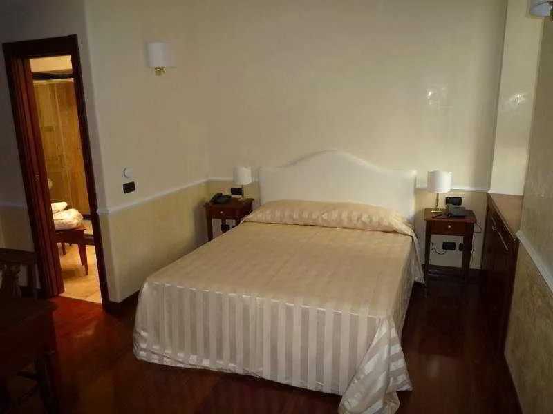 Luxury Ludovisi Rooms Roma