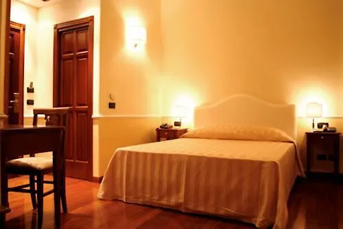 Luxury Ludovisi Rooms Roma 3*,