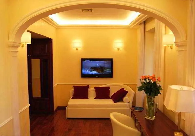 Luxury Ludovisi Rooms Rome Italy